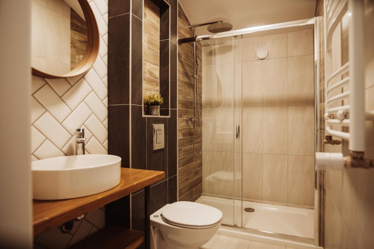B59 Boutique Hotel Câmpulung Moldovenesc エクステリア 写真