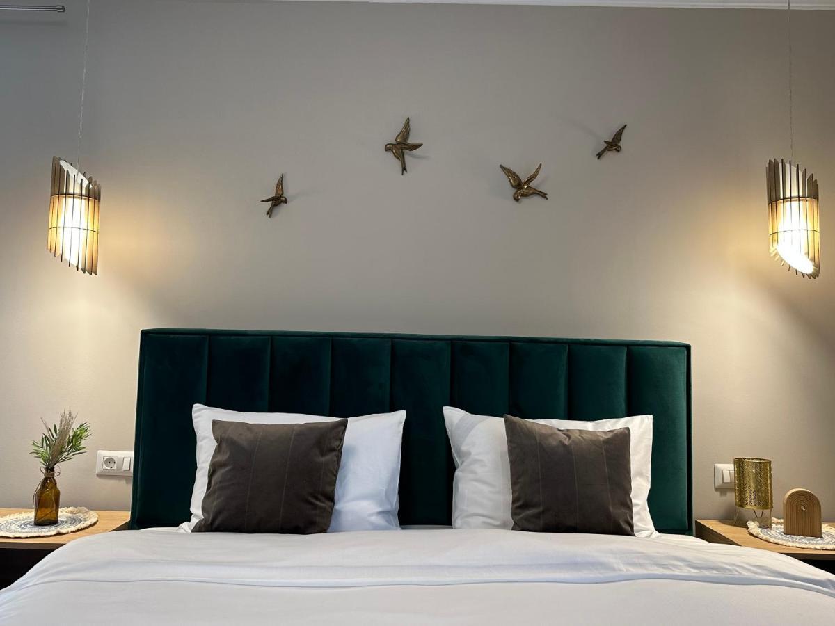 B59 Boutique Hotel Câmpulung Moldovenesc エクステリア 写真